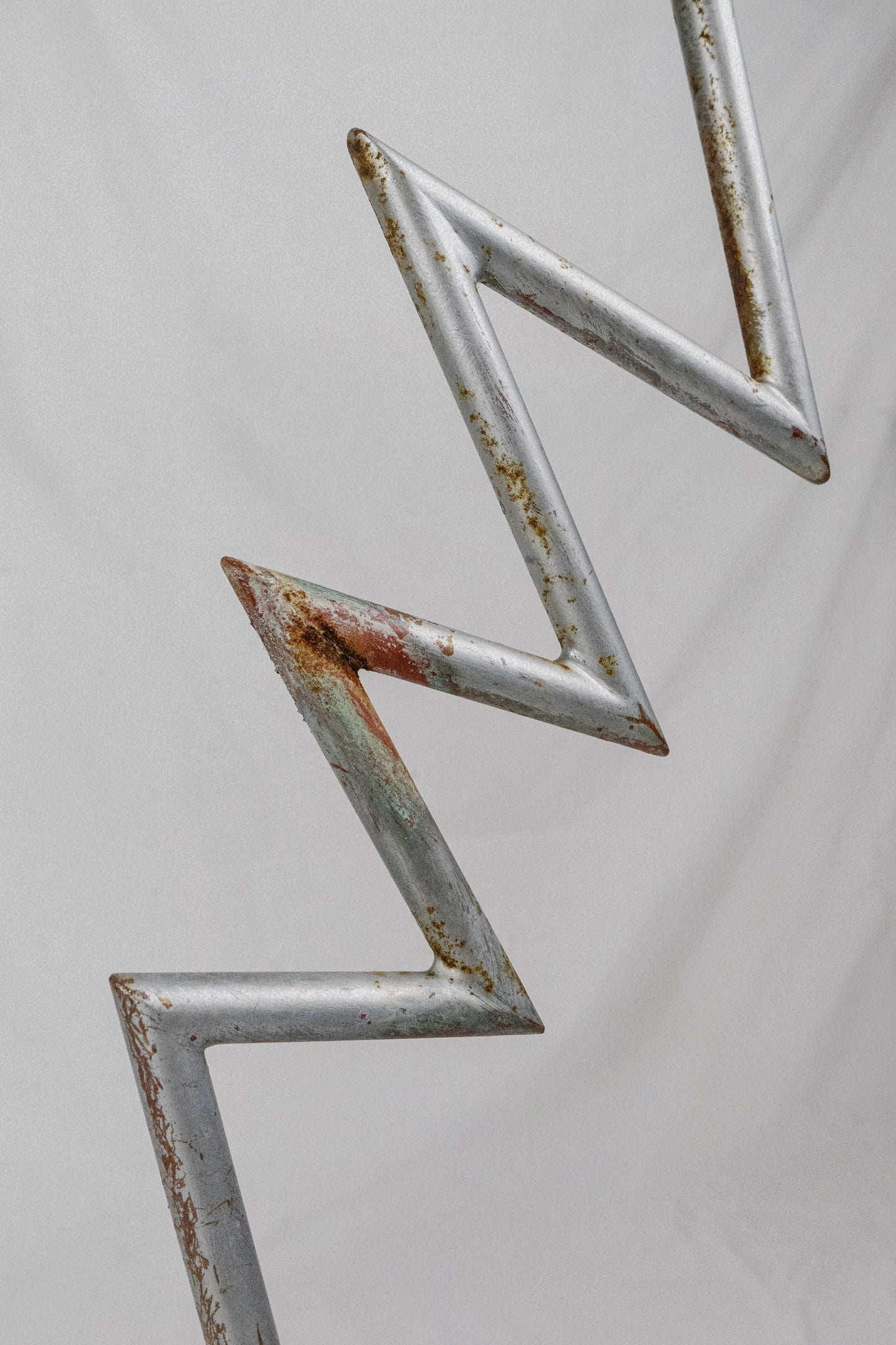 Zig Zag Corner Table