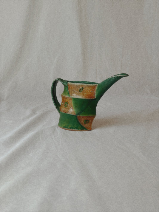 Beaked pitcher