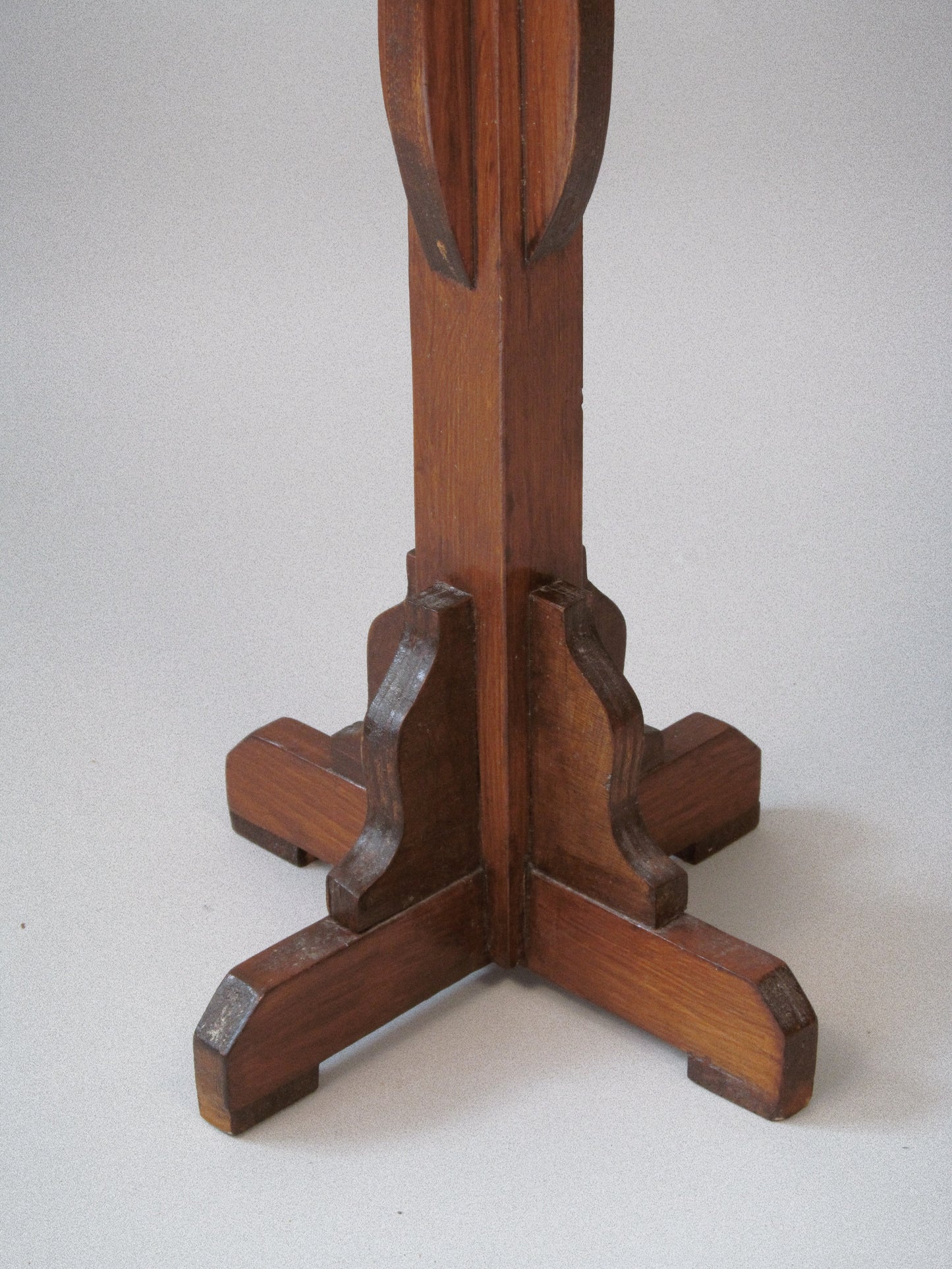 Arts & Crafts Plinth